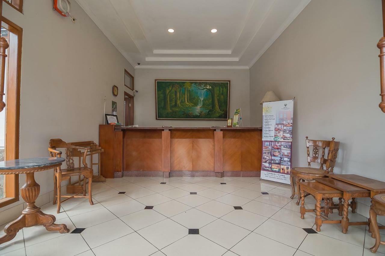 Yehezkiel Hotel Lembang Mitra Reddoorz Exterior foto